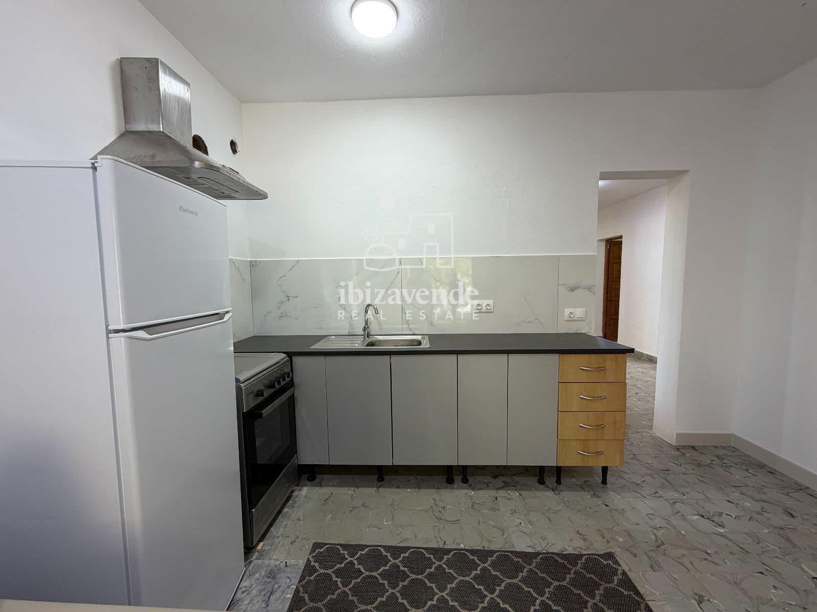 3 soveværelse Villa til leje i Sant Antoni de Portmany med garage - € 3.500 (Ref: 9890937)