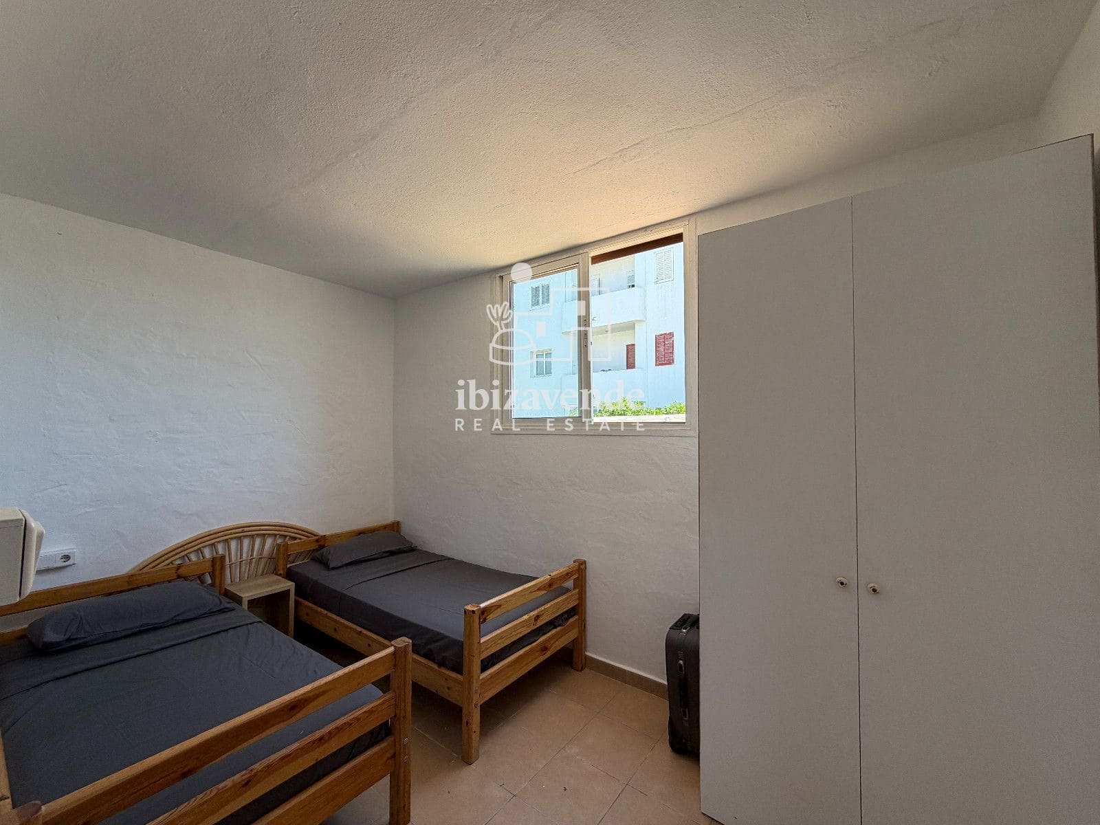 3 soveværelse Villa til leje i Sant Antoni de Portmany med garage - € 3.500 (Ref: 9890937)
