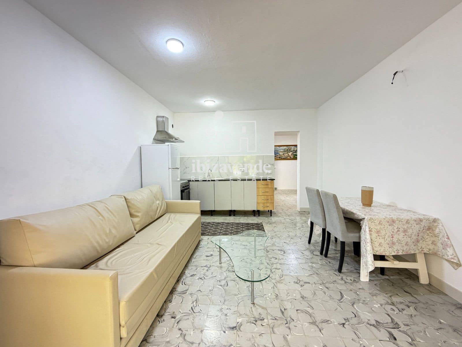 3 soveværelse Villa til leje i Sant Antoni de Portmany med garage - € 3.500 (Ref: 9890937)