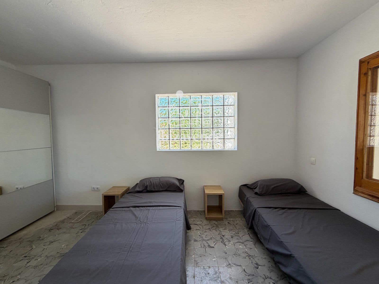 3 soveværelse Villa til leje i Sant Antoni de Portmany med garage - € 3.500 (Ref: 9890937)