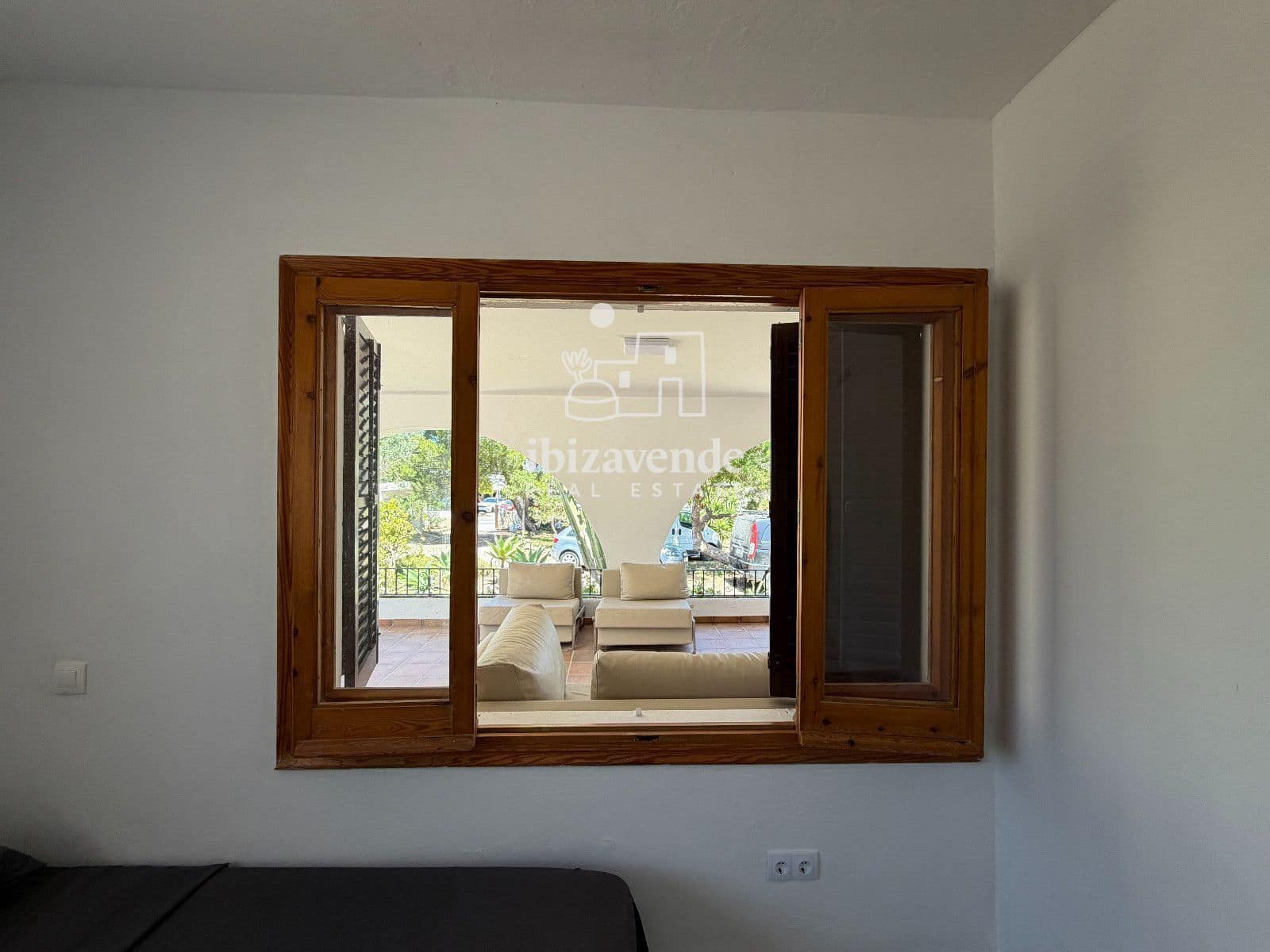 3 soveværelse Villa til leje i Sant Antoni de Portmany med garage - € 3.500 (Ref: 9890937)