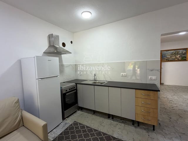 3 soveværelse Villa til leje i Sant Antoni de Portmany med garage - € 3.500 (Ref: 9890937)