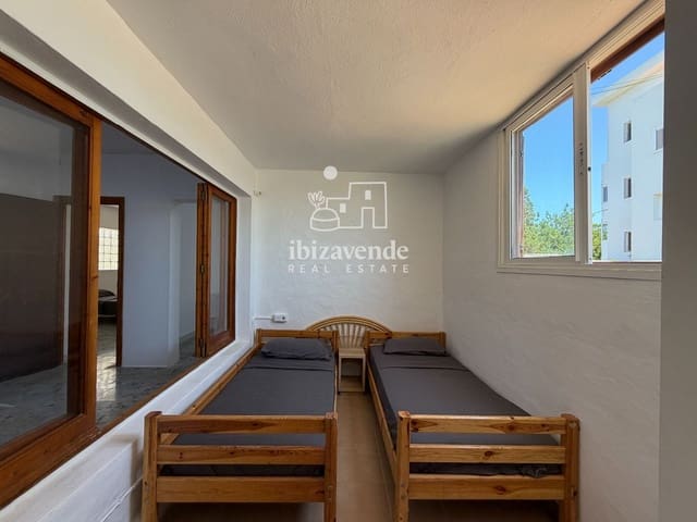 3 soveværelse Villa til leje i Sant Antoni de Portmany med garage - € 3.500 (Ref: 9890937)