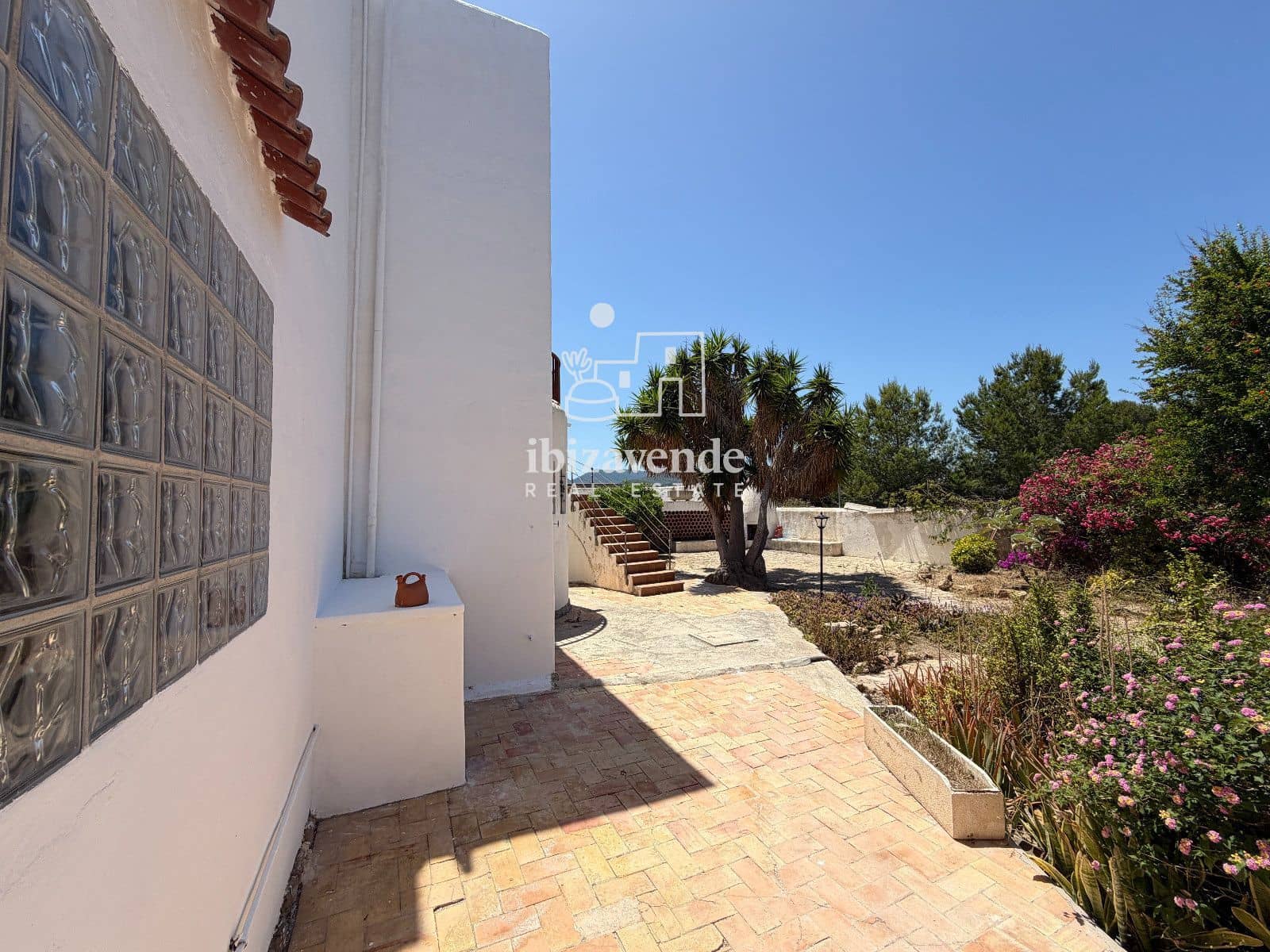 3 soveværelse Villa til leje i Sant Antoni de Portmany med garage - € 3.500 (Ref: 9890937)