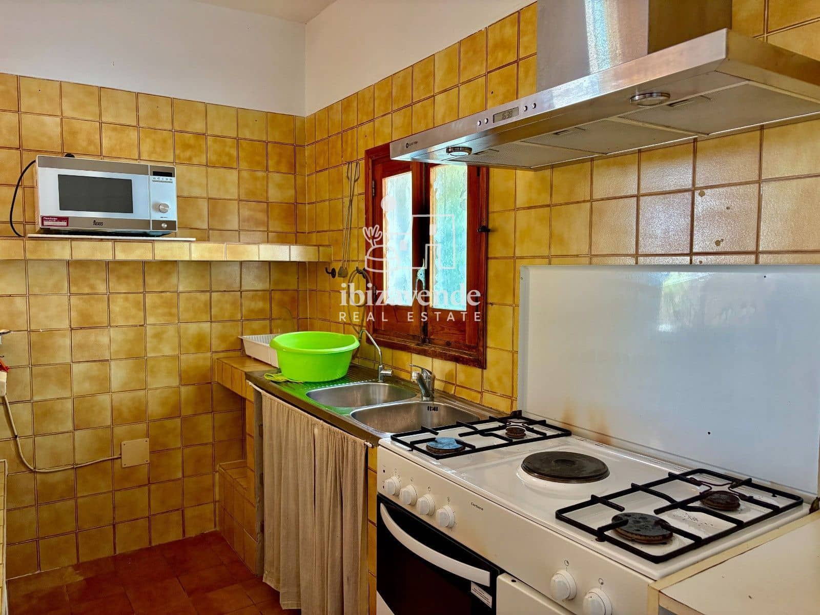 2 bedroom Villa for sale in Sant Jordi de Ses Salines - € 1,600,000 (Ref: 9895128)