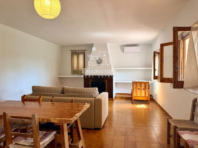 2 bedroom Villa for sale in Sant Jordi de Ses Salines, San Jose / Sant Josep de Sa Talaia - € 1,600,000 (Ref: 9895128)