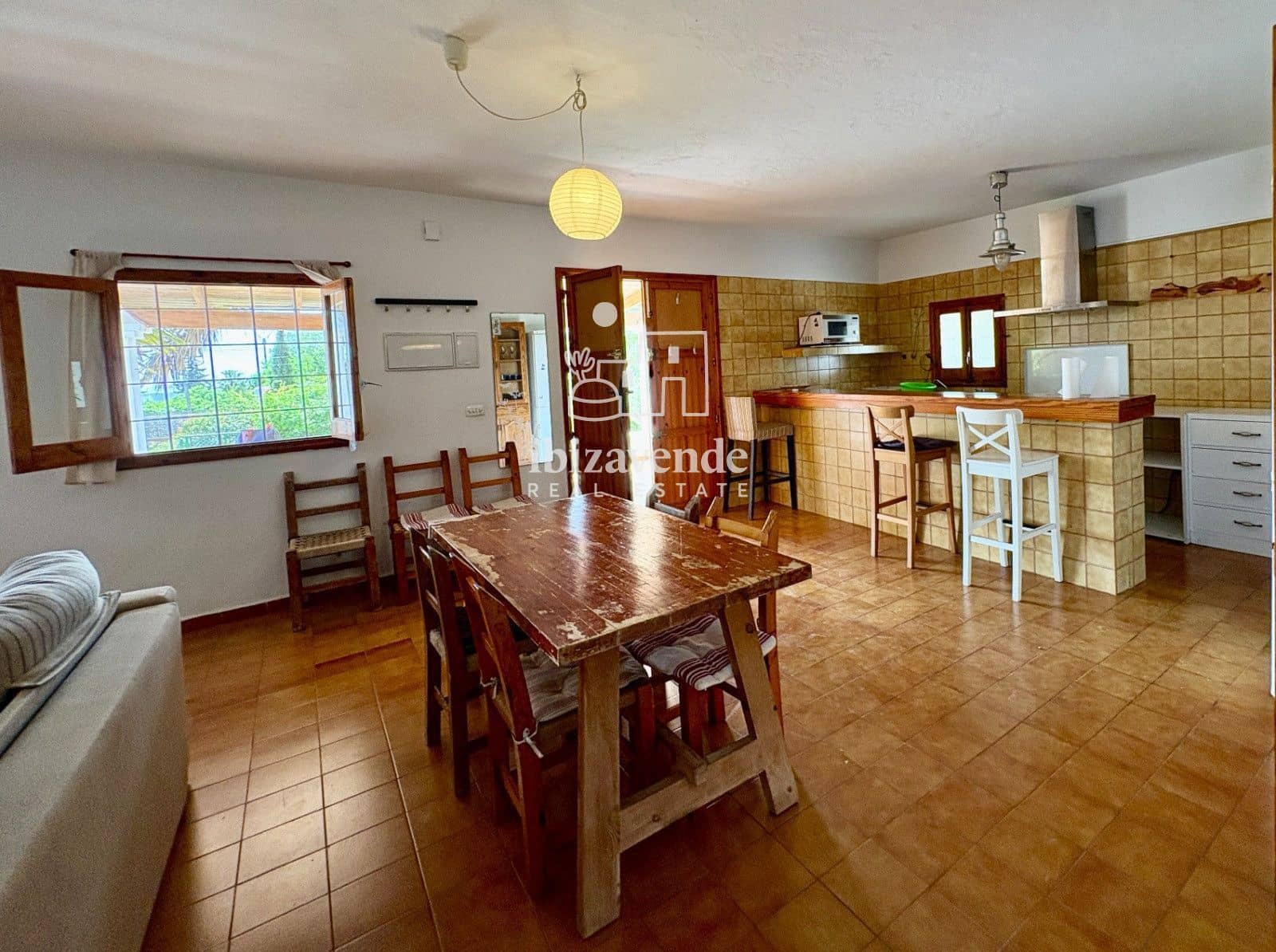 2 bedroom Villa for sale in Sant Jordi de Ses Salines - € 1,600,000 (Ref: 9895128)