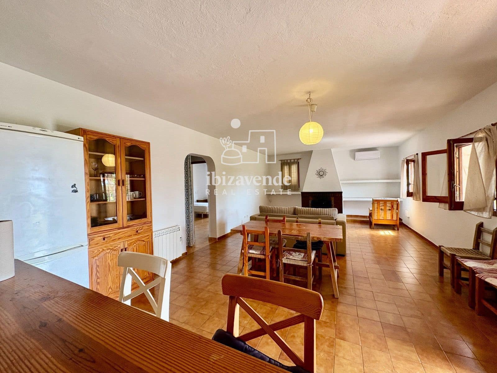 2 bedroom Villa for sale in Sant Jordi de Ses Salines - € 1,600,000 (Ref: 9895128)