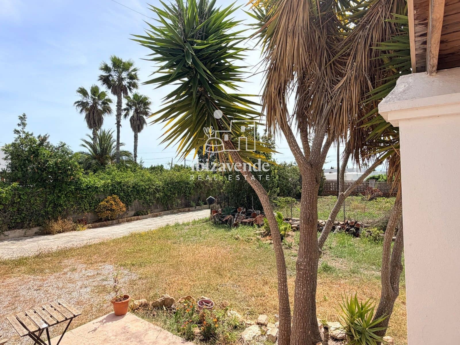 2 bedroom Villa for sale in Sant Jordi de Ses Salines - € 1,600,000 (Ref: 9895128)