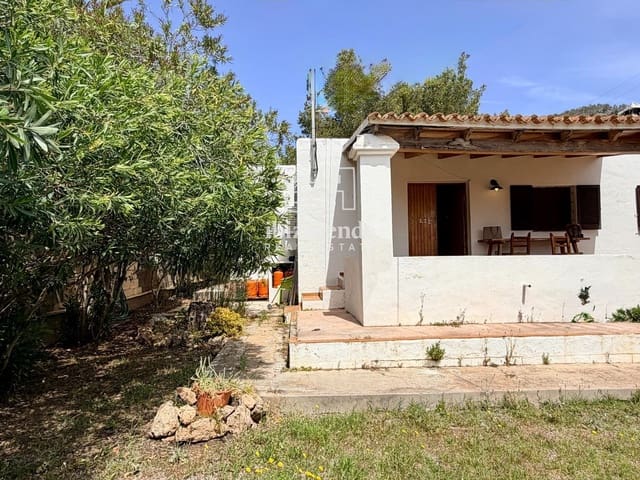 2 bedroom Villa for sale in Sant Jordi de Ses Salines, San Jose / Sant Josep de Sa Talaia - € 1,600,000 (Ref: 9895128)