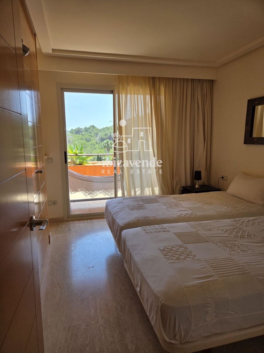 2 bedroom Flat for sale in Roca Llisa with pool garage - € 990,000 (Ref: 9898364)