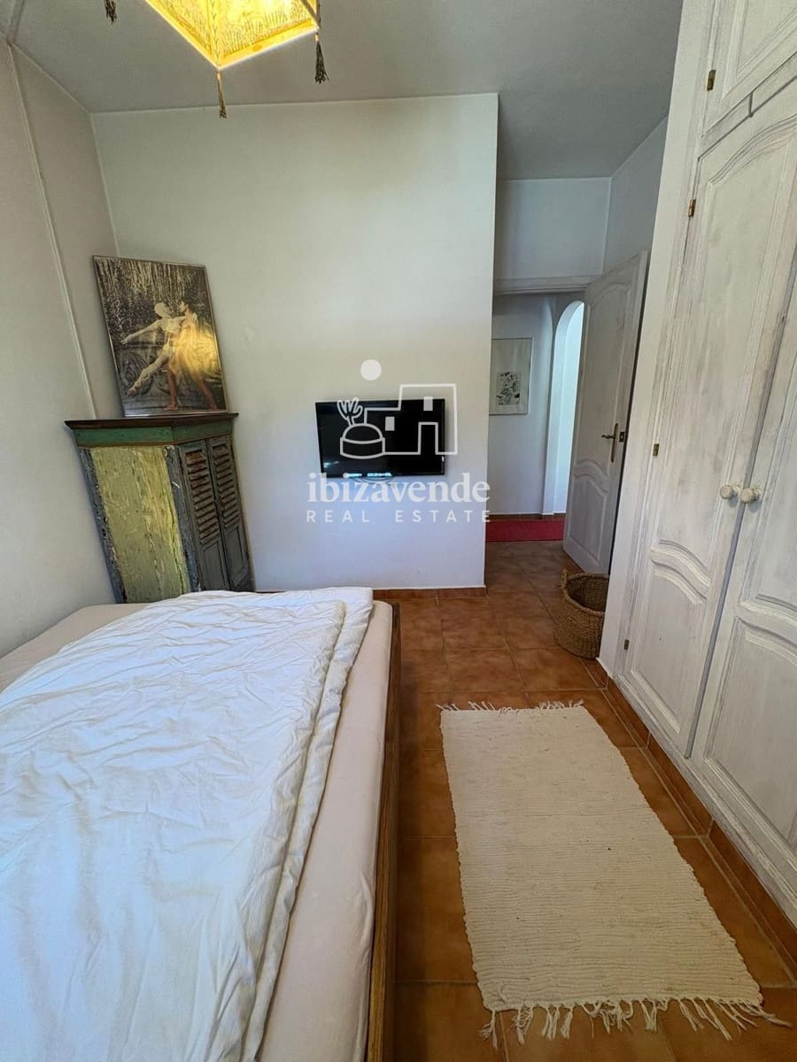 1 quarto Moradia para arrendar em Santa Eulalia / Santa Eularia com piscina garagem - 1 700 € (Ref: 9905312)
