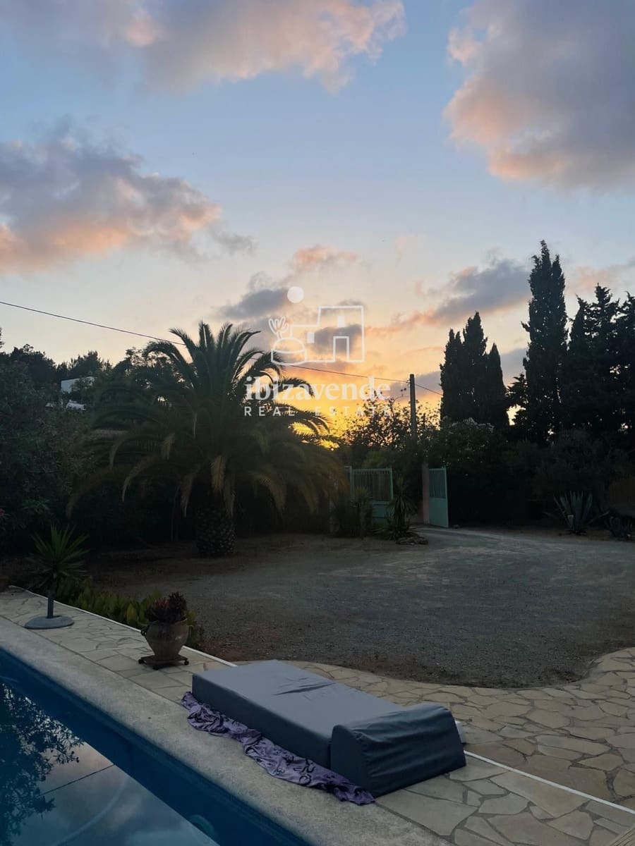 1 quarto Moradia para arrendar em Santa Eulalia / Santa Eularia com piscina garagem - 1 700 € (Ref: 9905312)