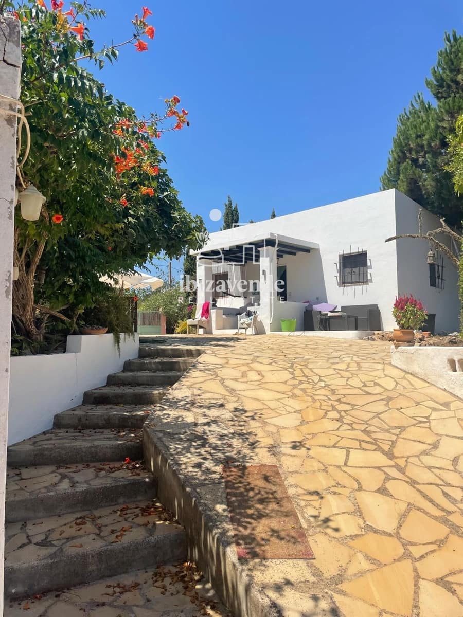 1 quarto Moradia para arrendar em Santa Eulalia / Santa Eularia com piscina garagem - 1 700 € (Ref: 9905312)