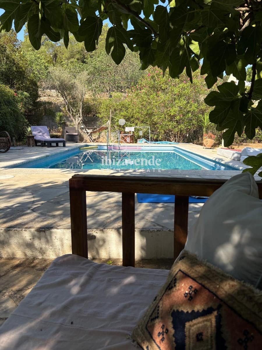1 quarto Moradia para arrendar em Santa Eulalia / Santa Eularia com piscina garagem - 1 700 € (Ref: 9905312)