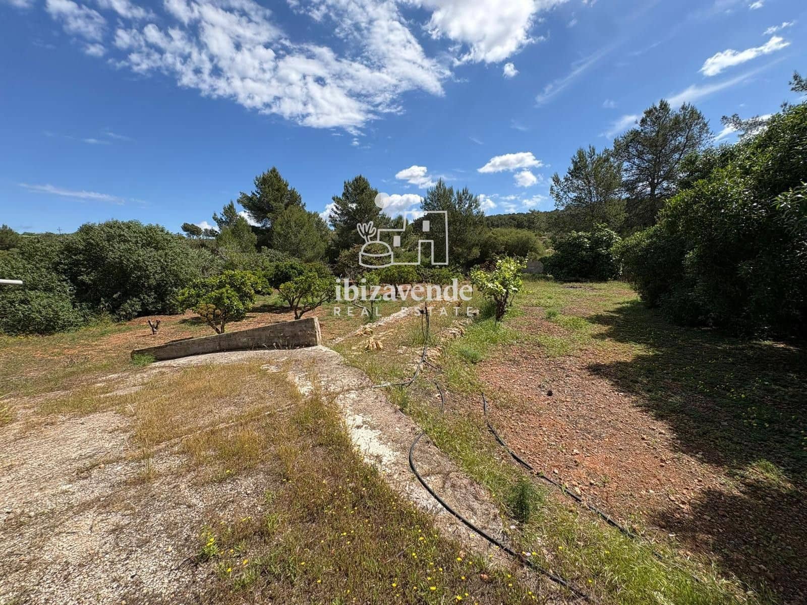 1 quarto Moradia para arrendar em Santa Eulalia / Santa Eularia com piscina garagem - 1 700 € (Ref: 9905312)