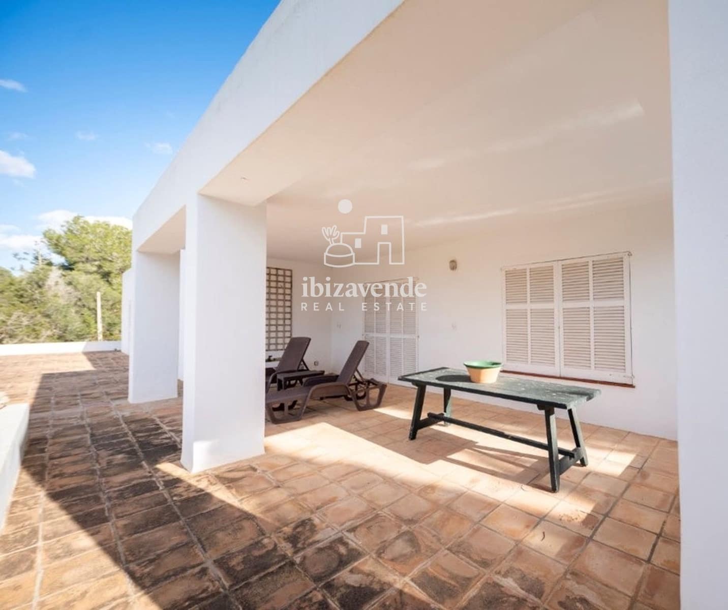 Villa te koop in Roca Llisa met zwembad garage - € 3.200.000 (Ref: 9918983)