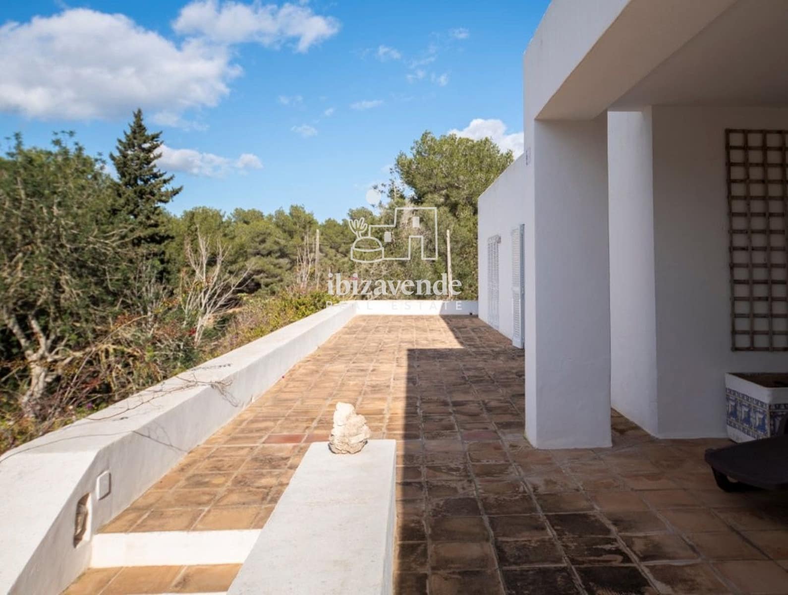 Villa te koop in Roca Llisa met zwembad garage - € 3.200.000 (Ref: 9918983)
