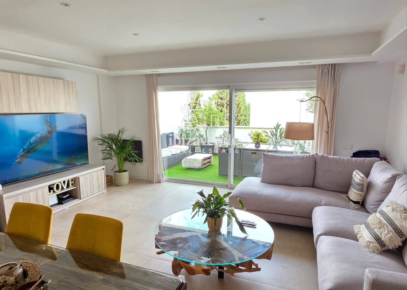3 slaapkamer Flat te koop in Roca Llisa met zwembad garage - € 870.000 (Ref: 9922920)