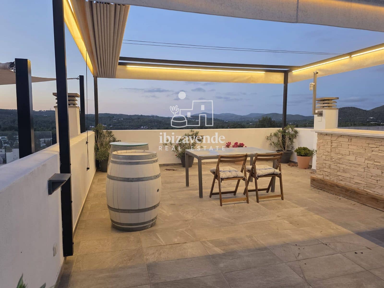 3 slaapkamer Flat te koop in Roca Llisa met zwembad garage - € 870.000 (Ref: 9922920)