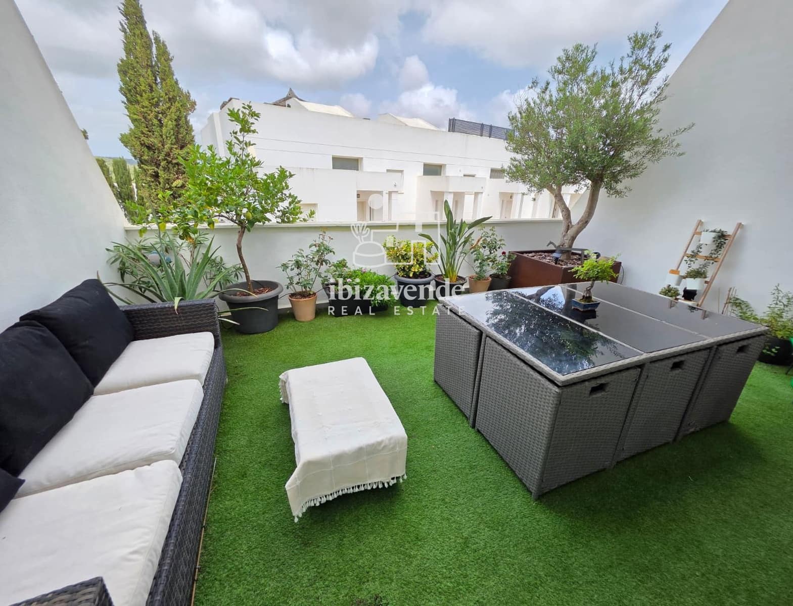 3 slaapkamer Flat te koop in Roca Llisa met zwembad garage - € 870.000 (Ref: 9922920)