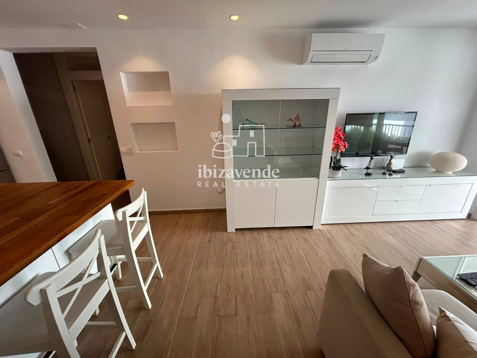 1 quarto Apartamento para arrendar em Ibiza / Eivissa cidade com piscina - 3 500 € (Ref: 9942856)