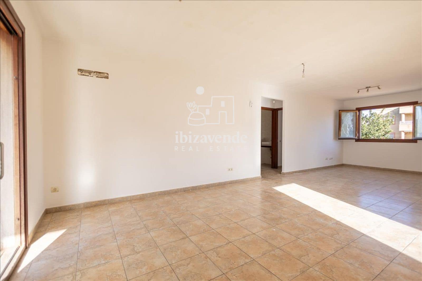 2 bedroom Flat for sale in Ibiza / Eivissa town - € 499,000 (Ref: 9944920)