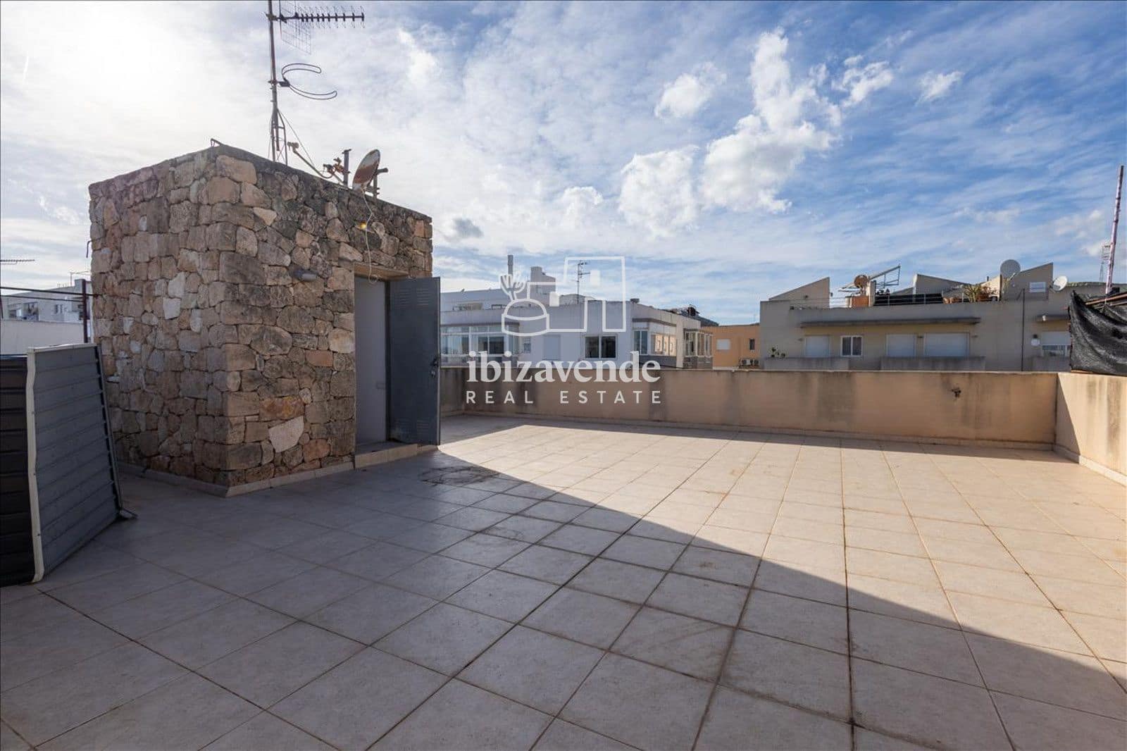2 bedroom Flat for sale in Ibiza / Eivissa town - € 499,000 (Ref: 9944920)