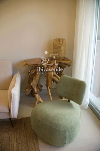 Appartement de 2 chambres à louer à Cala Gracio, Sant Antoni de Portmany avec piscine garage - 1 800 € (Ref: 9948536)
