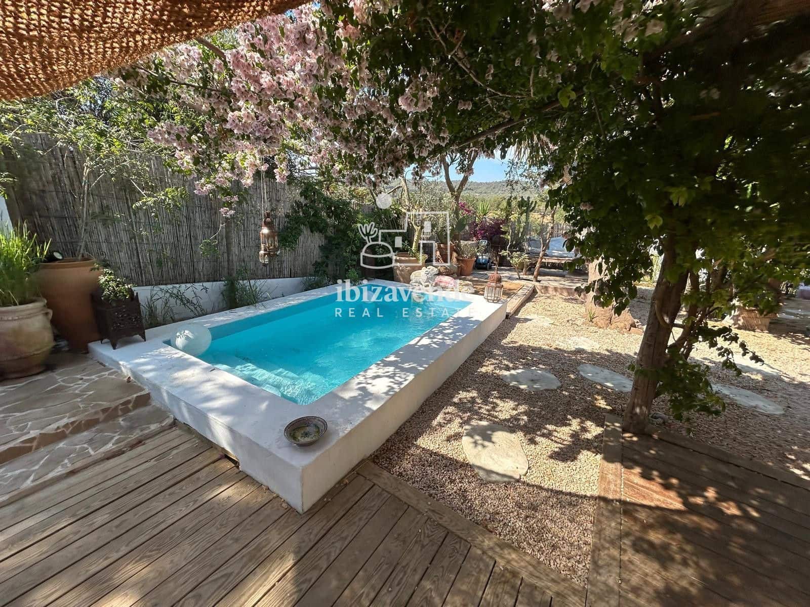 1 sypialnia Willa na sprzedaż w Sant Rafael de Sa Creu z basenem - 1 500 000 € (Ref: 9953051)