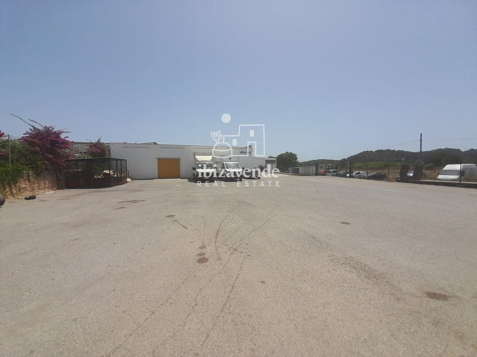 Commercial for rent in Sant Llorenc de Balafia with garage - € 18,000 (Ref: 9961606)