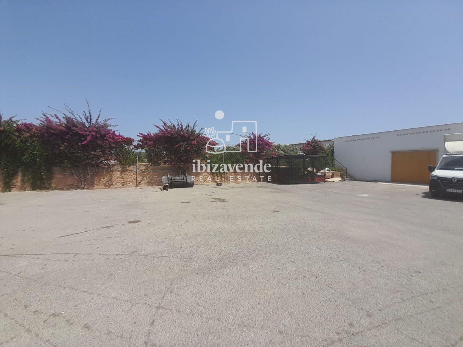 Commercial for rent in Sant Llorenc de Balafia with garage - € 18,000 (Ref: 9961606)
