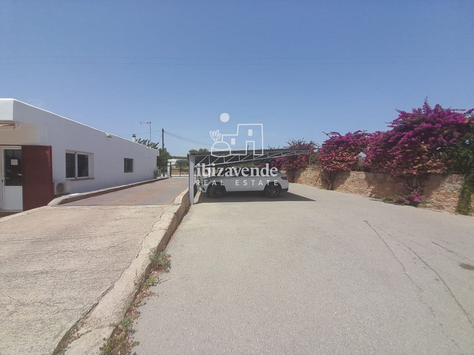 Commercial for rent in Sant Llorenc de Balafia with garage - € 18,000 (Ref: 9961606)