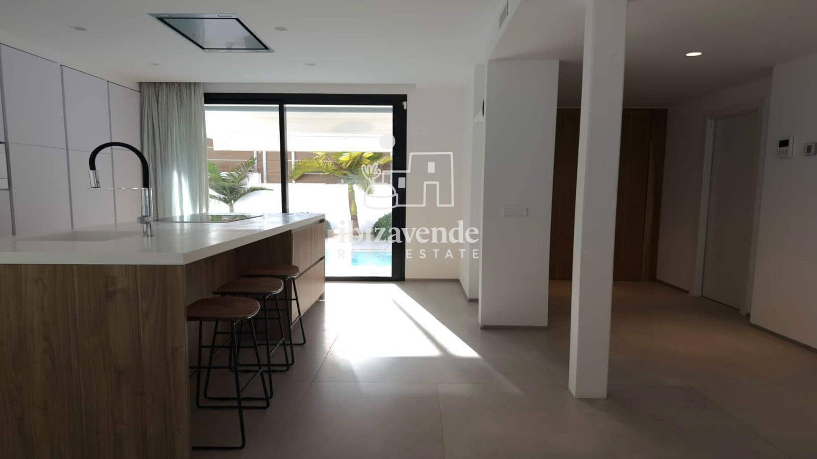 5 bedroom Villa for sale in Nuestra Senora de Jesus with pool garage - € 2,470,000 (Ref: 9965670)