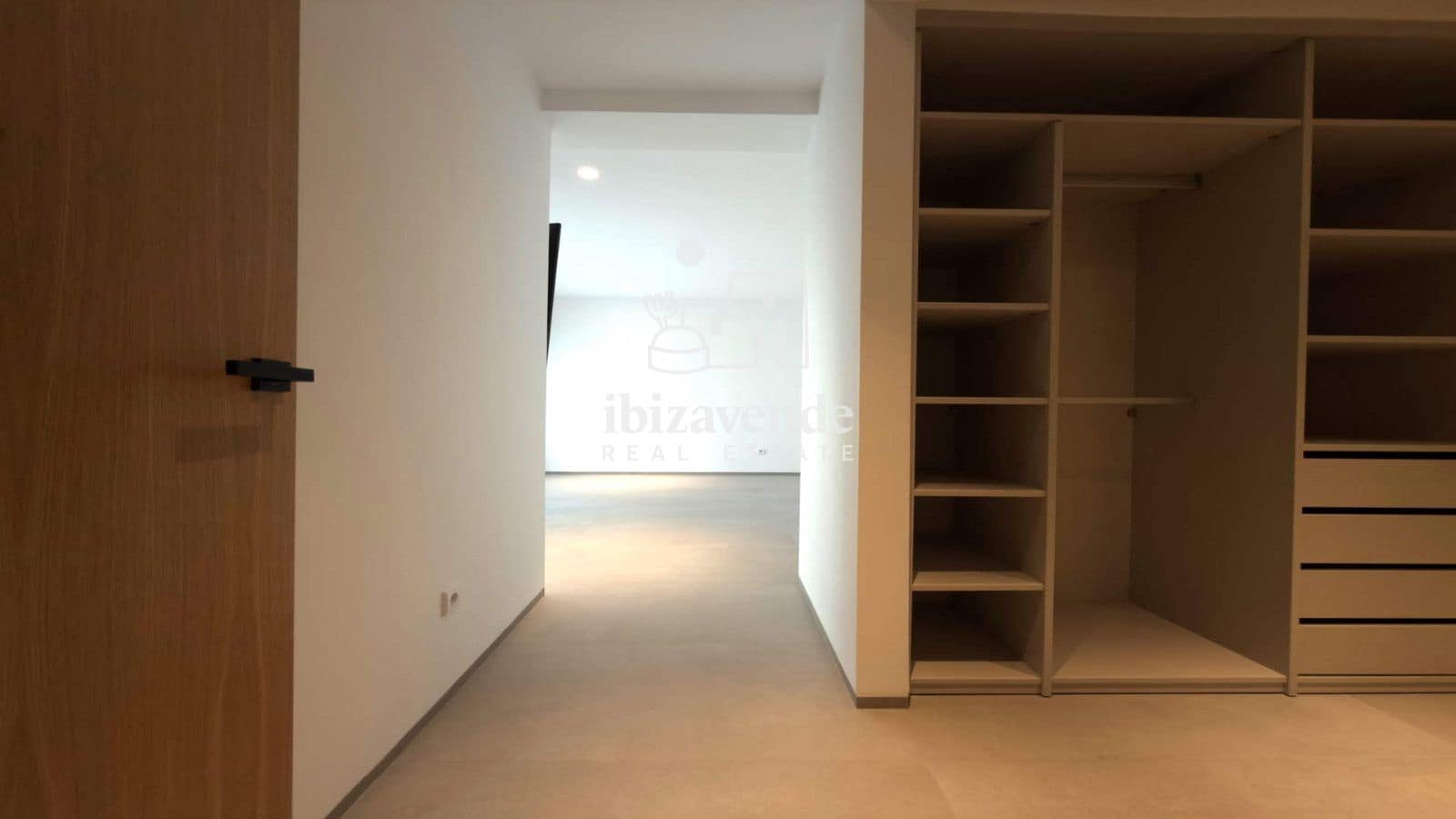 5 bedroom Villa for sale in Nuestra Senora de Jesus with pool garage - € 2,470,000 (Ref: 9965670)