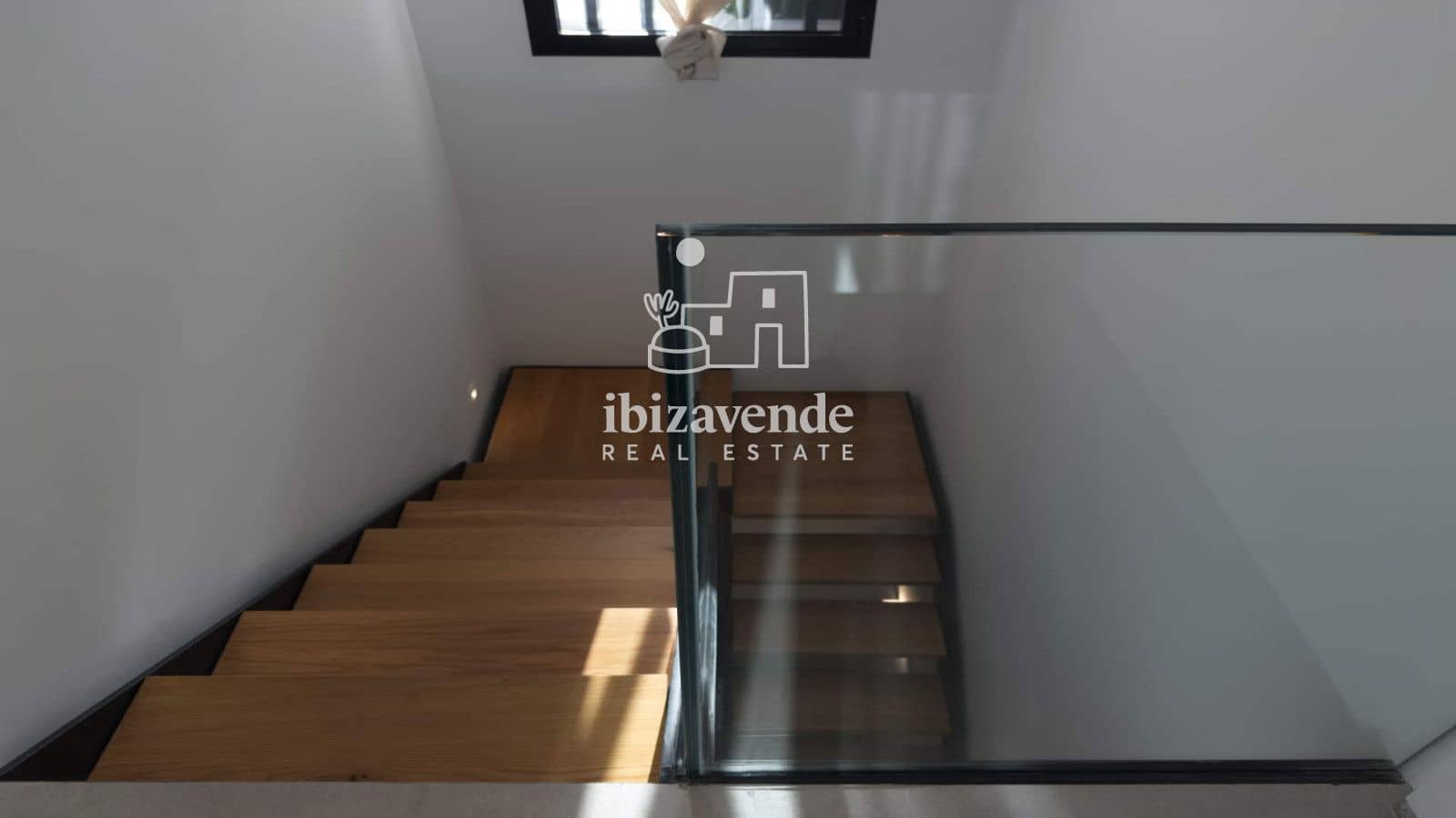 5 bedroom Villa for sale in Nuestra Senora de Jesus with pool garage - € 2,470,000 (Ref: 9965670)