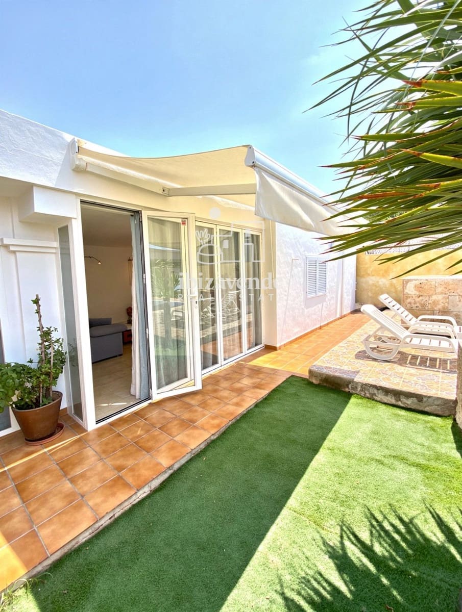 4 soveværelse Villa til salg i San Jose / Sant Josep de Sa Talaia med swimmingpool garage - € 1.995.000 (Ref: 9979120)