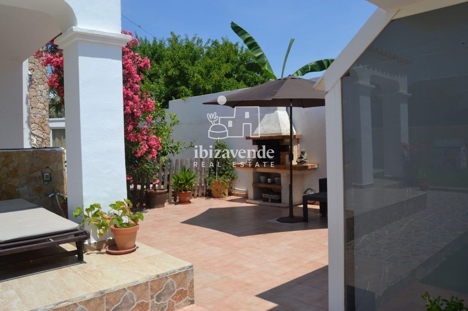 4 soveværelse Villa til salg i San Jose / Sant Josep de Sa Talaia med swimmingpool garage - € 1.995.000 (Ref: 9979120)