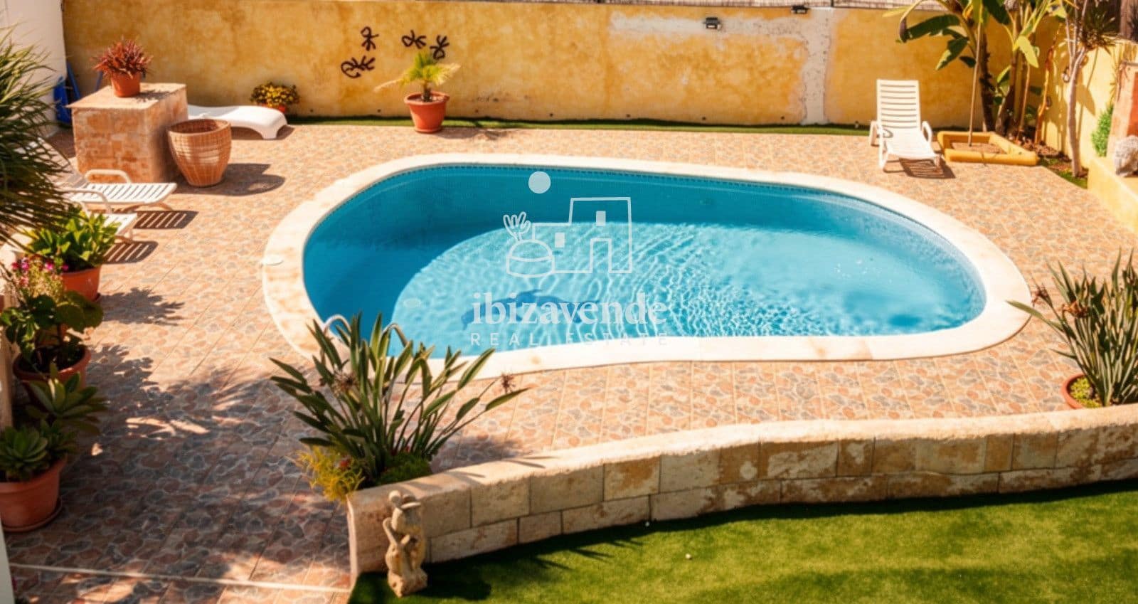 4 soveværelse Villa til salg i San Jose / Sant Josep de Sa Talaia med swimmingpool garage - € 1.995.000 (Ref: 9979120)