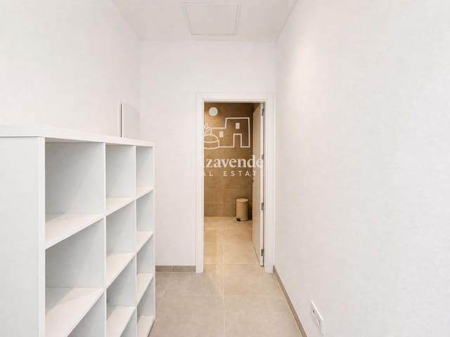 4 soverom Villa til leie i Ibiza by med svømmebasseng garasje - € 10 000 (Ref: 9981341)