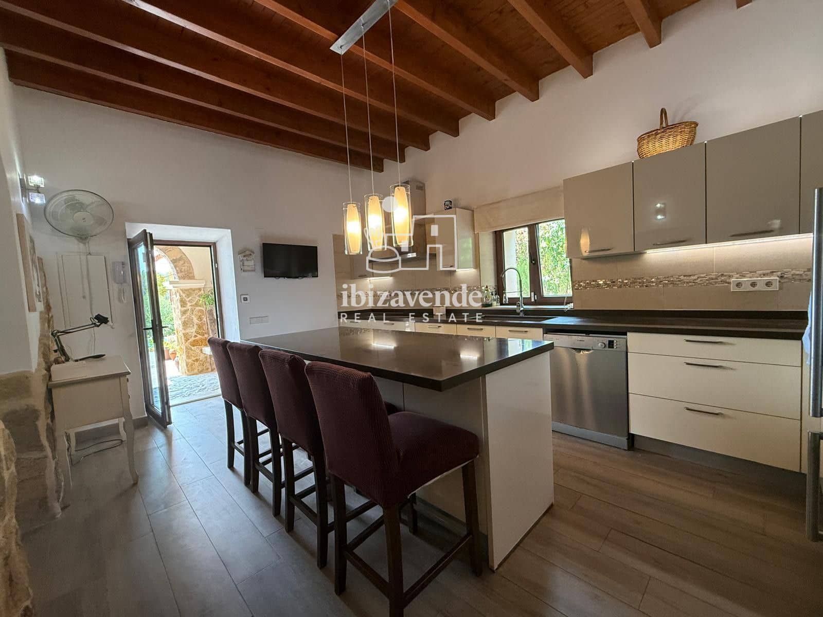5 soverom Villa til leie i San Jose / Sant Josep de Sa Talaia med svømmebasseng - € 7 000 (Ref: 9981550)