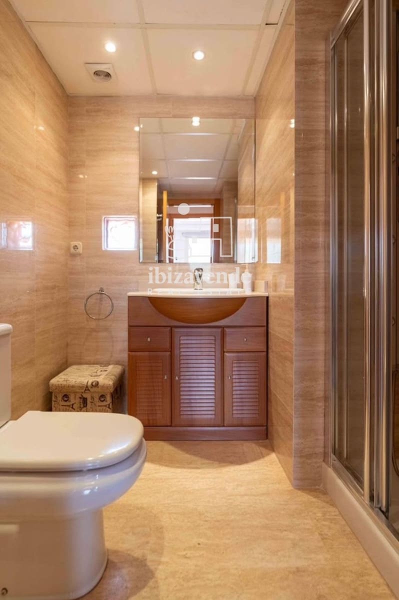 2 slaapkamer Flat te koop in Roca Llisa met zwembad garage - € 925.000 (Ref: 9985308)