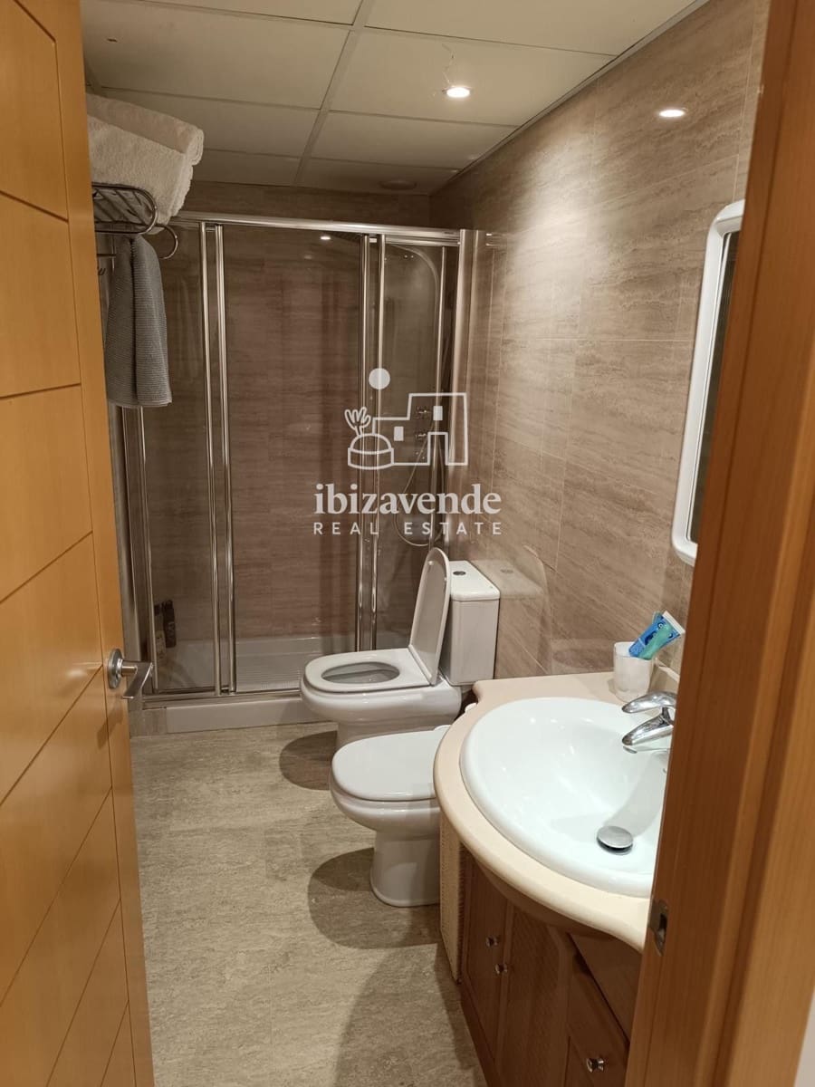 3 sypialnia Mieszkanie na sprzedaż w Roca Llisa z basenem garażem - 795 000 € (Ref: 9985774)