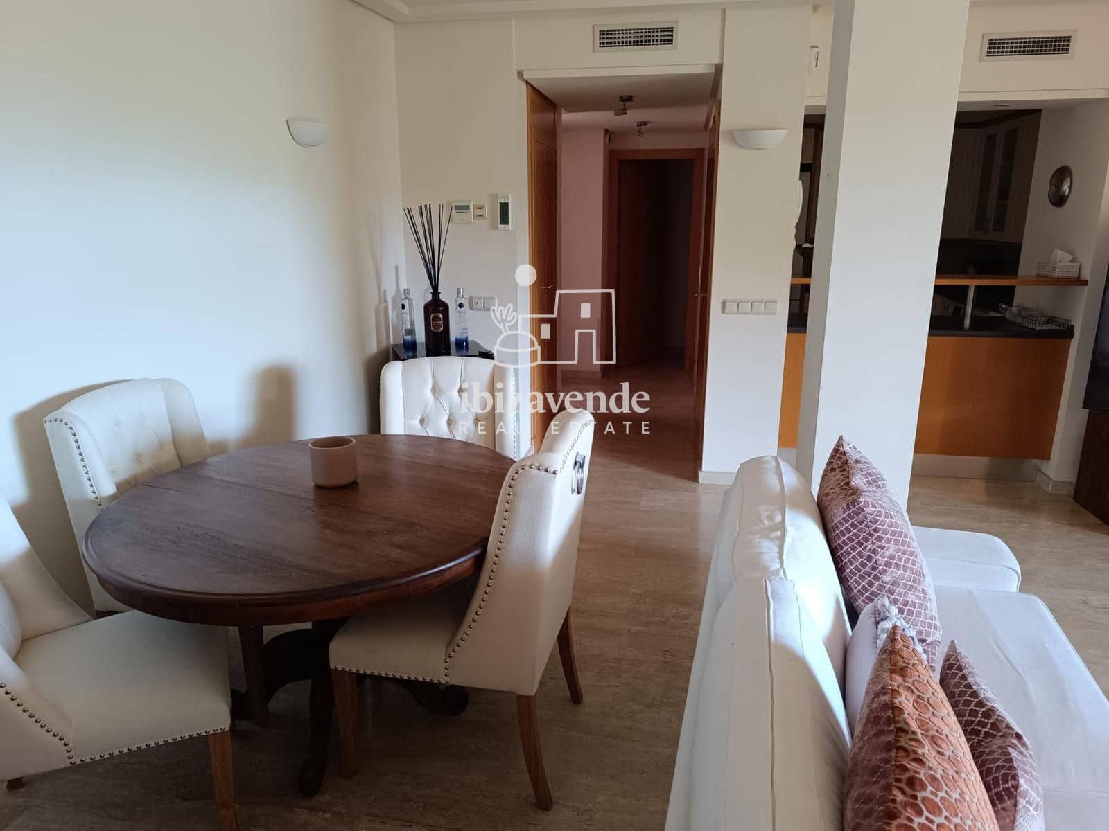 3 sypialnia Mieszkanie na sprzedaż w Roca Llisa z basenem garażem - 795 000 € (Ref: 9985774)