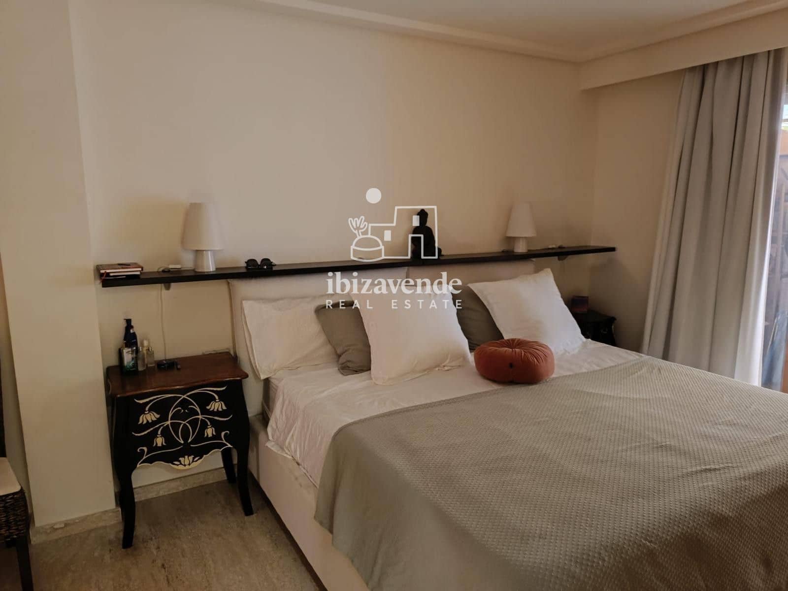 3 sypialnia Mieszkanie na sprzedaż w Roca Llisa z basenem garażem - 795 000 € (Ref: 9985774)