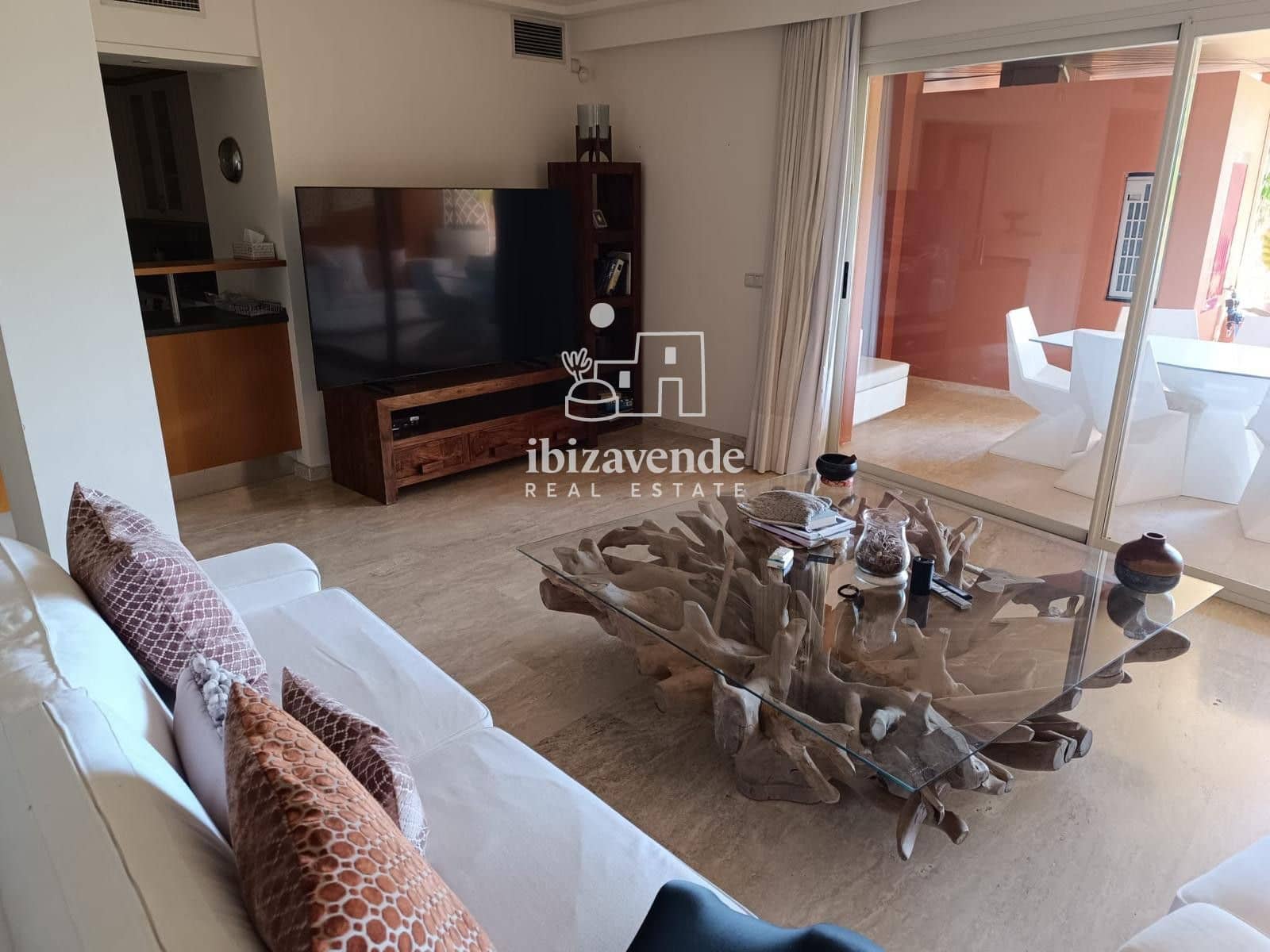 3 sypialnia Mieszkanie na sprzedaż w Roca Llisa z basenem garażem - 795 000 € (Ref: 9985774)