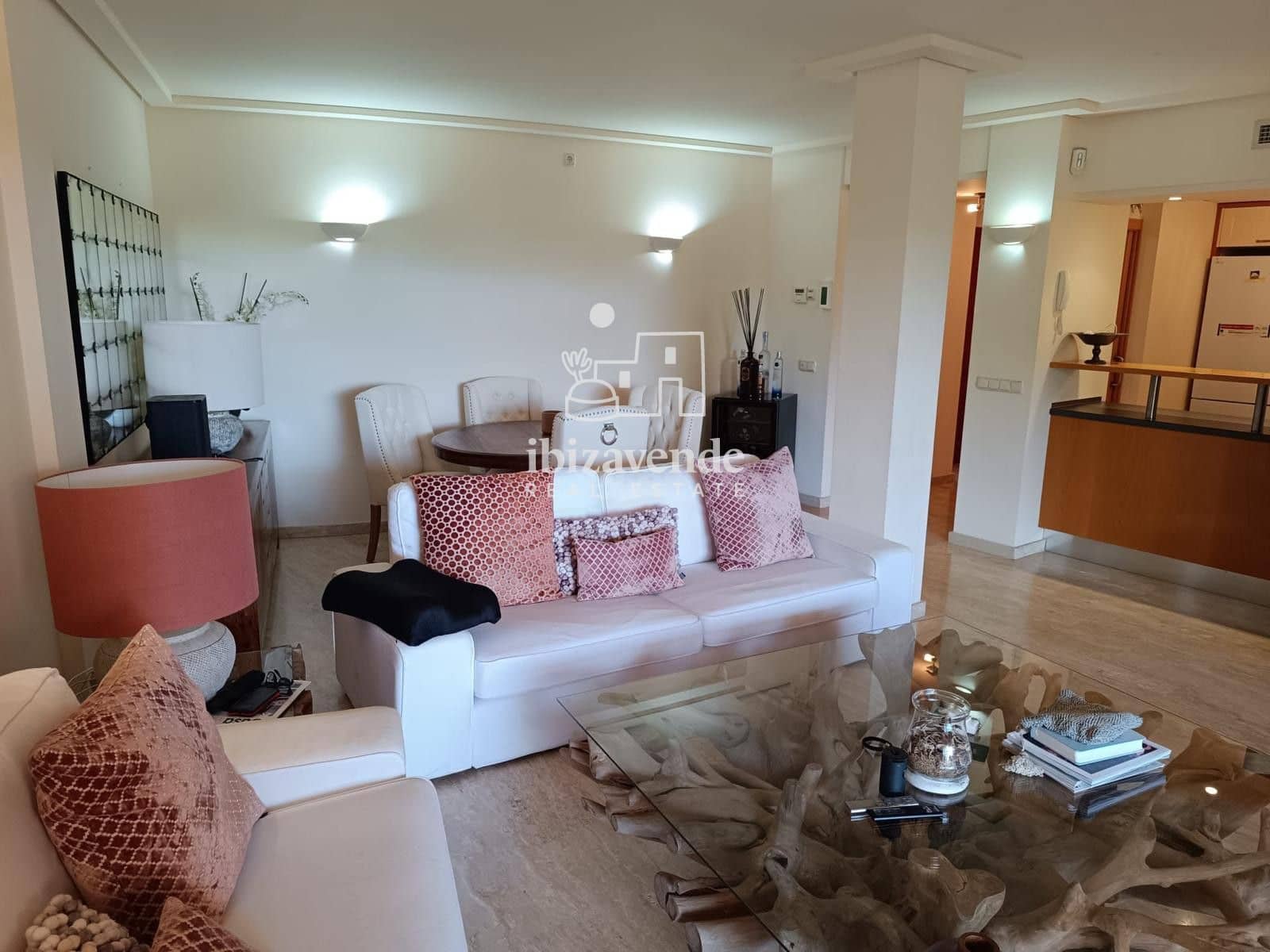 3 sypialnia Mieszkanie na sprzedaż w Roca Llisa z basenem garażem - 795 000 € (Ref: 9985774)