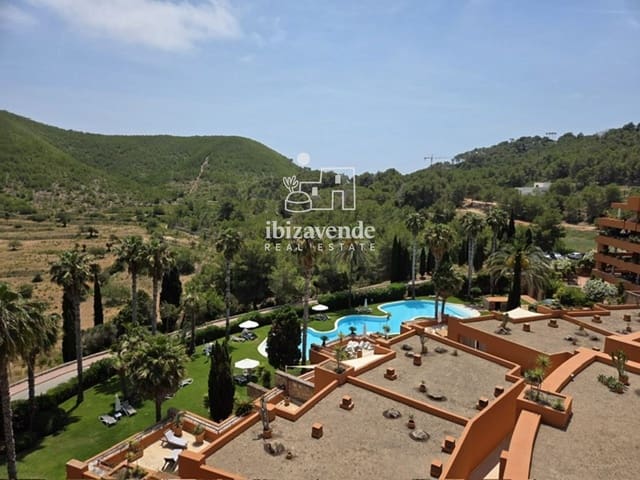 2 soverom Leilighet til salgs i Roca Llisa, Santa Eulalia / Santa Eularia med svømmebasseng garasje - € 960 000 (Ref: 9985775)