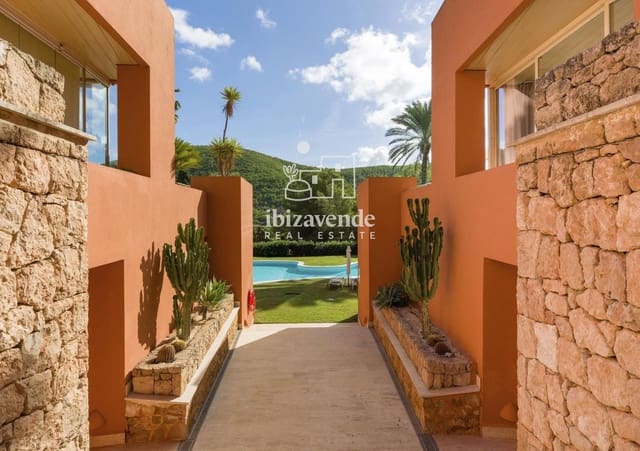 2 soverom Leilighet til salgs i Roca Llisa, Santa Eulalia / Santa Eularia med svømmebasseng garasje - € 960 000 (Ref: 9985775)