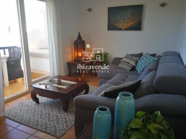2 makuuhuone Asunto vuokrattavana paikassa Cala Tarida, San Jose / Sant Josep de Sa Talaia mukana uima-altaan - 4 000 € (Ref: 9995357)